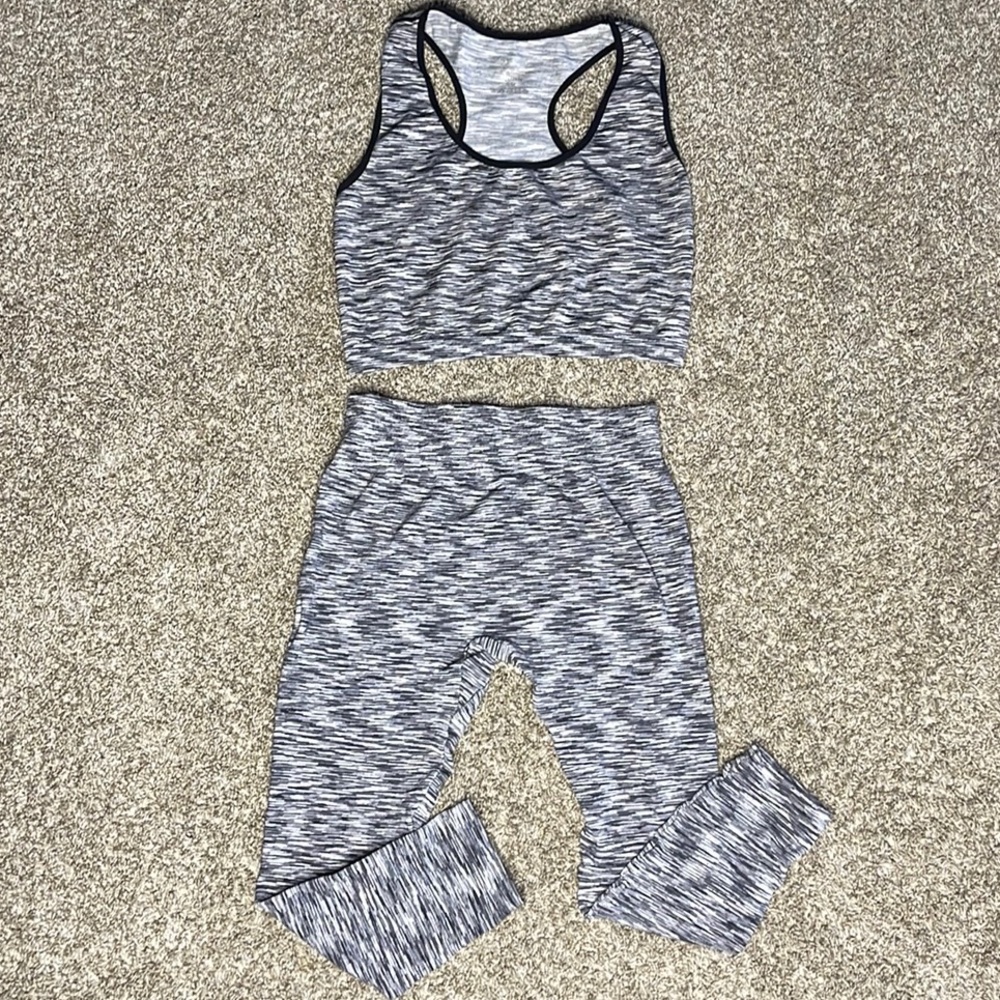 Women’s Workout Set